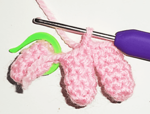 Join Fingers Amigurumi