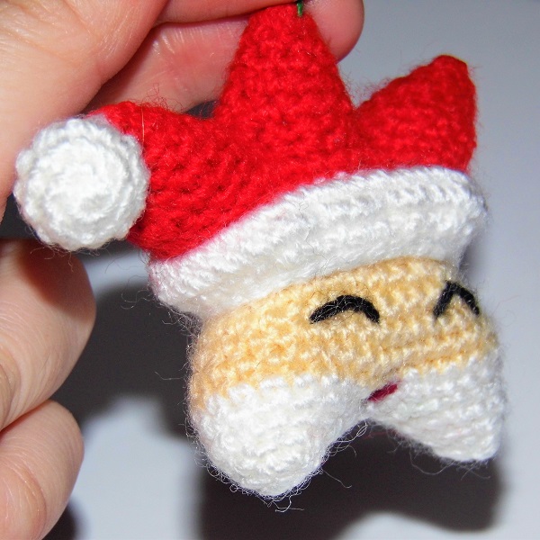 Santa Claus Star Amigurumi Pattern