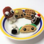 Delicious Amigurumis: 18 patterns of amigurumi food