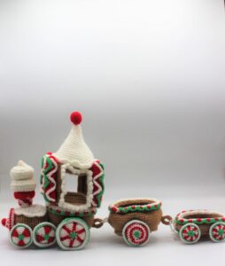 Gingerbread Train amigurumi pattern - Sueños Blanditos