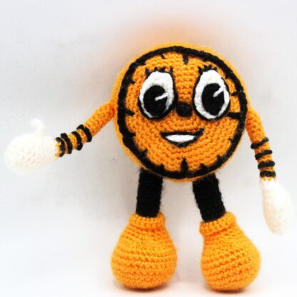 Miss Minutes Amigurumi Pattern